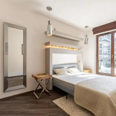 Golden Apartments&sz5-6